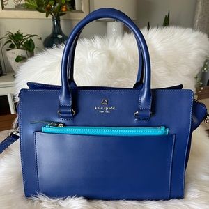 Like new (used) Kate spade crossbody bag